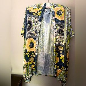 Maurices multicolored floral kimono